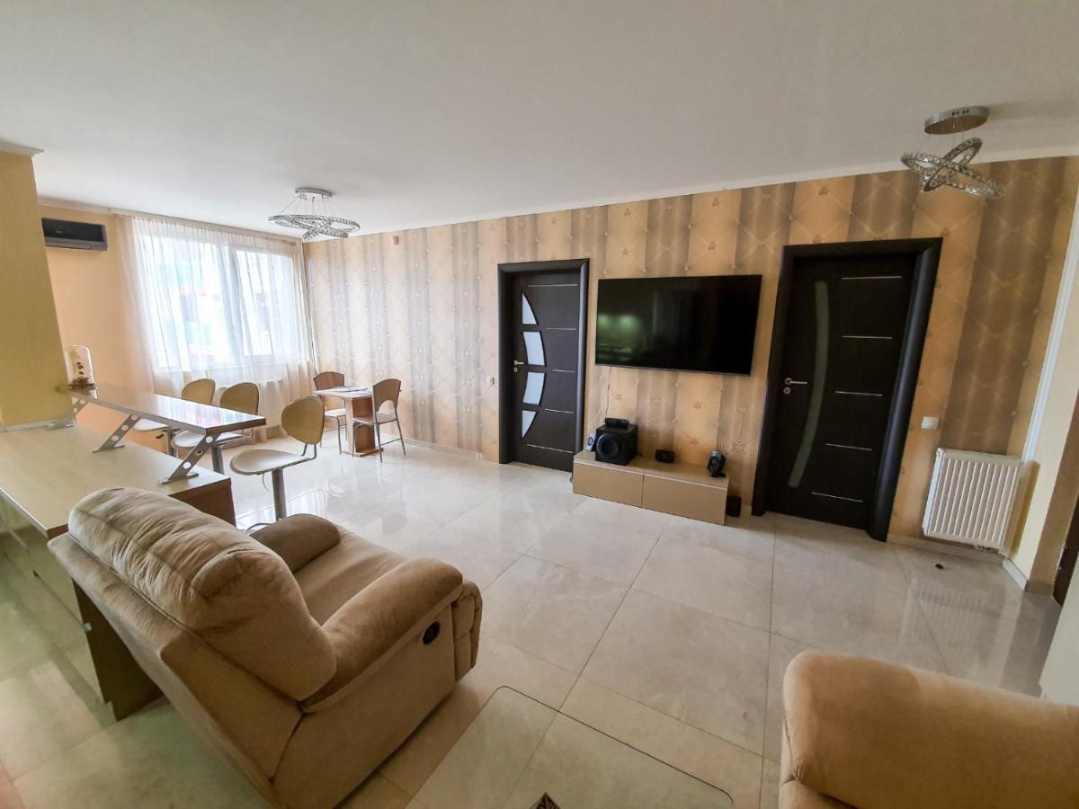 דירות אורדאה Royal Central Apartament מראה חיצוני תמונה