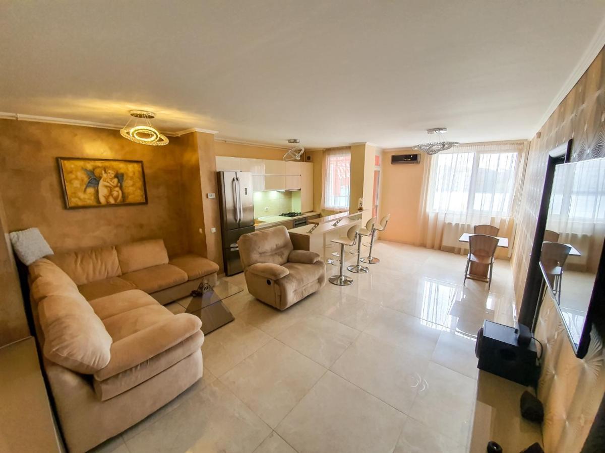 דירות אורדאה Royal Central Apartament מראה חיצוני תמונה